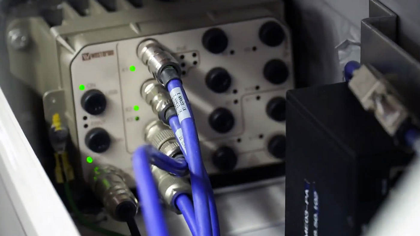 Westermo Viper Ethernet е комутаторът, инсталиран на летищния шатъл Orlyval