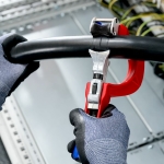 Knipex представи нов инструмент STX60 за прецизно и бързо сваляне на изолация на кабели с диаметър до 60 mm